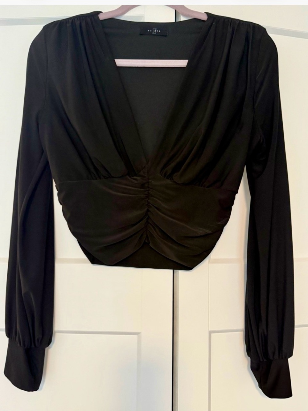 21 Saints- Gathered Black V-Neck Long Sleeve Size Small